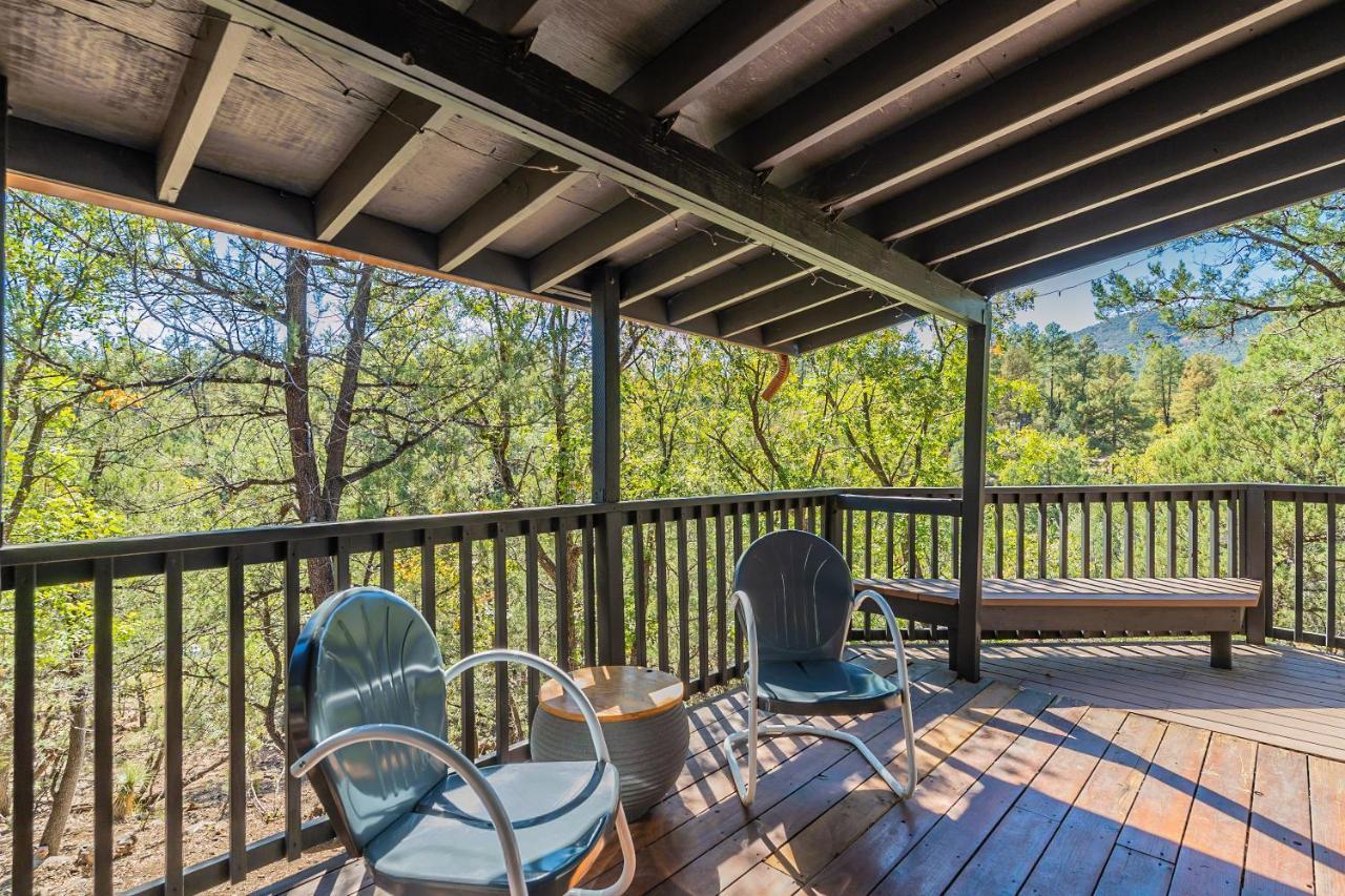 The Pine House - Cozy Mid-Century Modern, Pet-Friendly Villa ภายนอก รูปภาพ