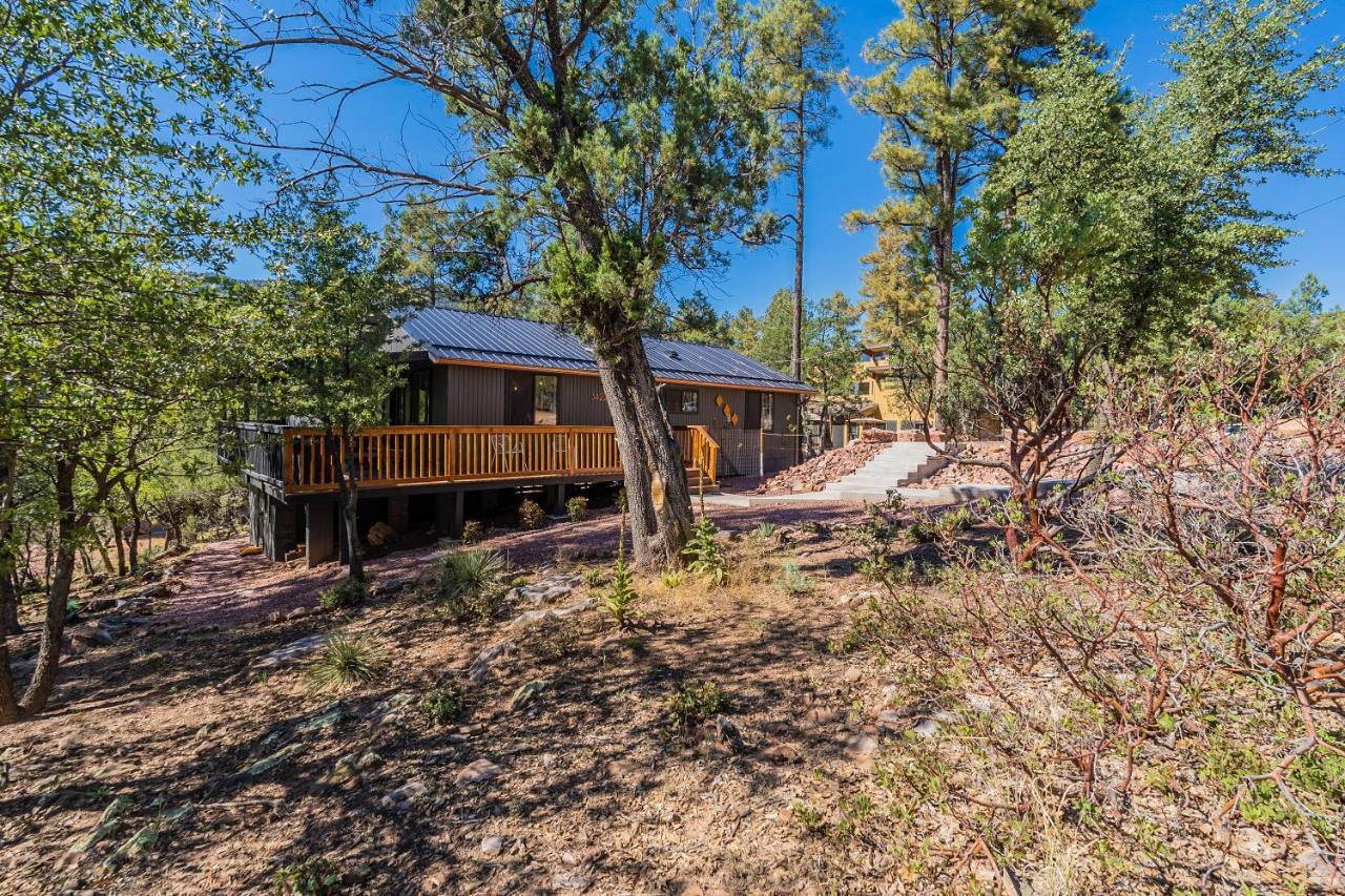 The Pine House - Cozy Mid-Century Modern, Pet-Friendly Villa ภายนอก รูปภาพ